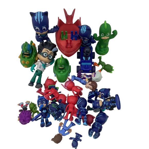 Mixed Loose LOT PJ Masks Vehicles Toy Figures Cake Toppers Preowned - Picture 1 of 4